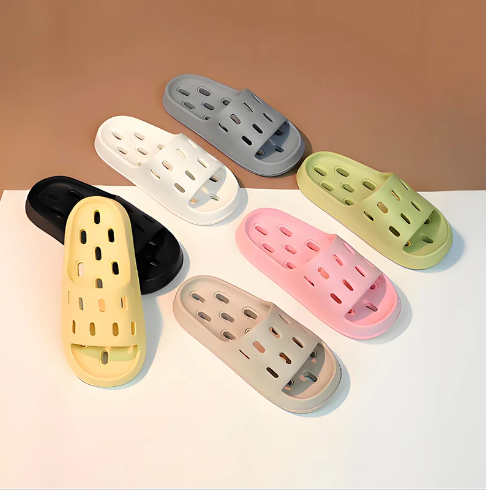 Waarom hebben badkamerslippers holle ontwerpen? De wetenschap achter sneldrogend schoeisel
