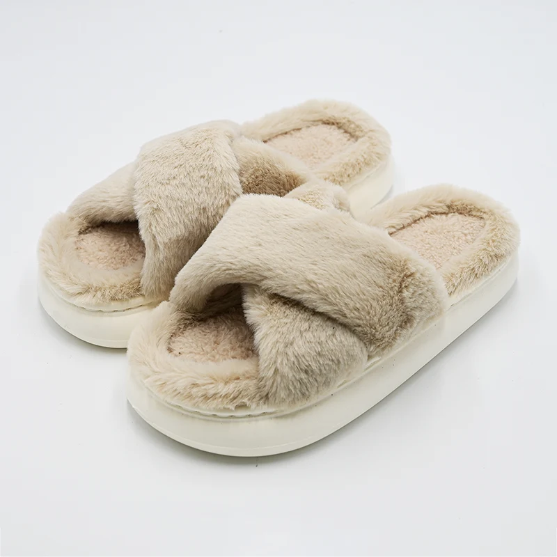 Verslagen katoenen slippers