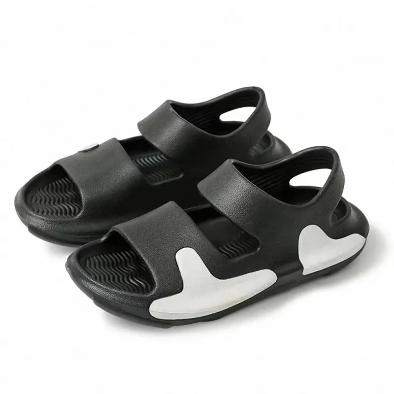 Dikke lengte-vergrotende paar sandalen
